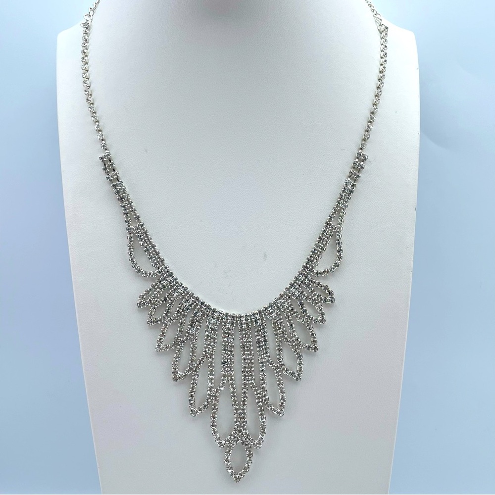Elegant Silver Rhinestone Bib Necklace Evening Statement Jewelry